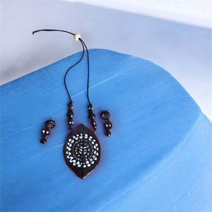 Tribal Black Oval Pendant Necklace